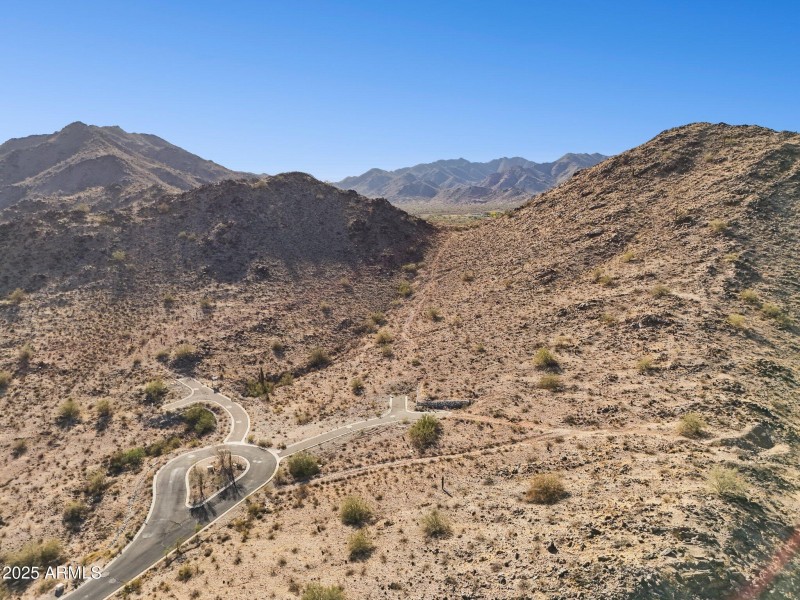 10-web-or-mls-3367-n-highlands-dr-39