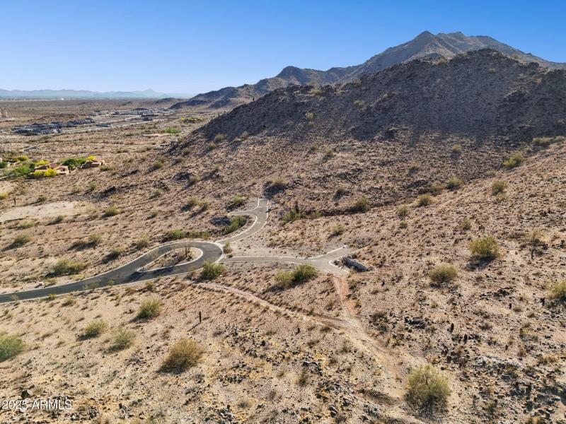 17-web-or-mls-3367-n-highlands-dr-39