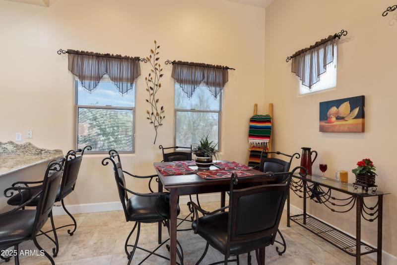 Guest House Dining Area