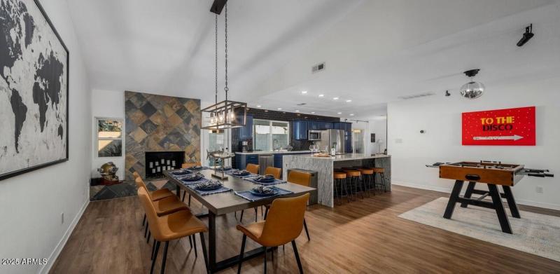 1CFC85D5-5085-4F22-8799-D12AF67DC2D6_1_1