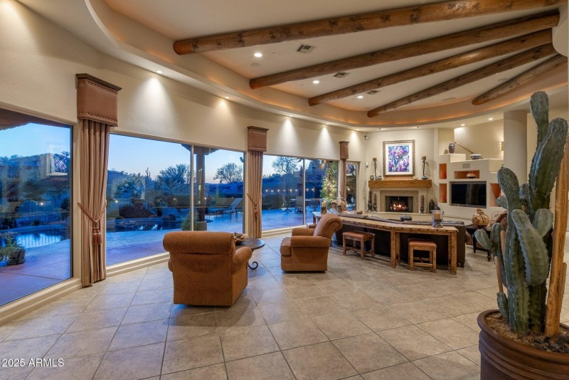 Living Room Twilight-1