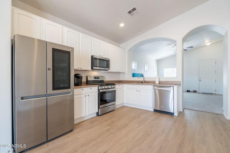 12-web-or-mls-Hubbard-12