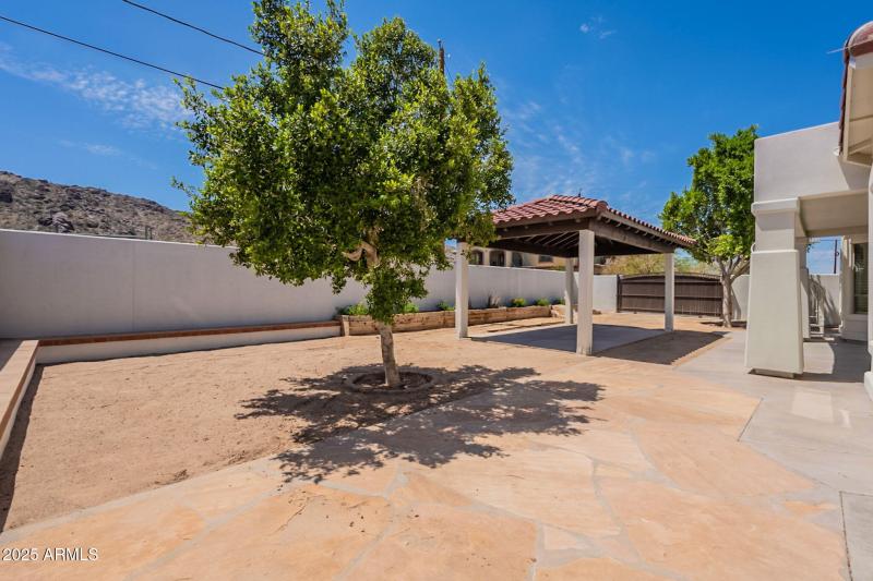 Yard area good for pool or spa