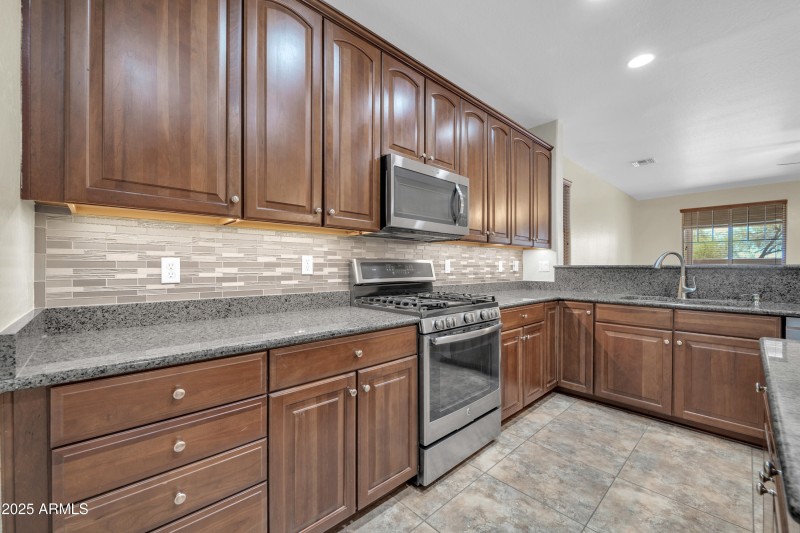 17429 W Red Bird Rd-10