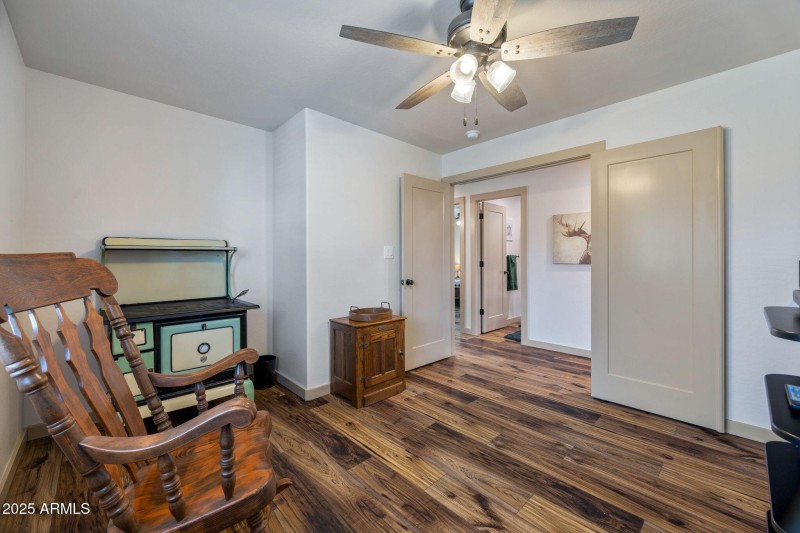 2231SitgreavesDr-Overgaard-AZ-12