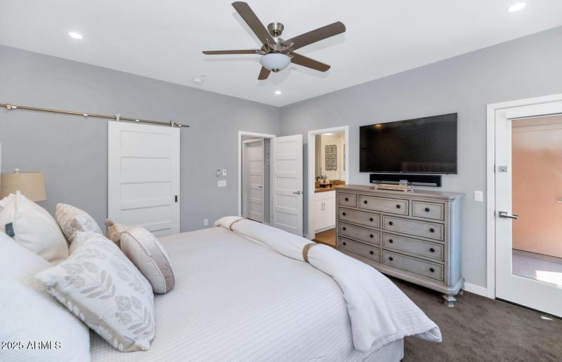 6990 E 6th St-large-028-020-6990 E 6th S