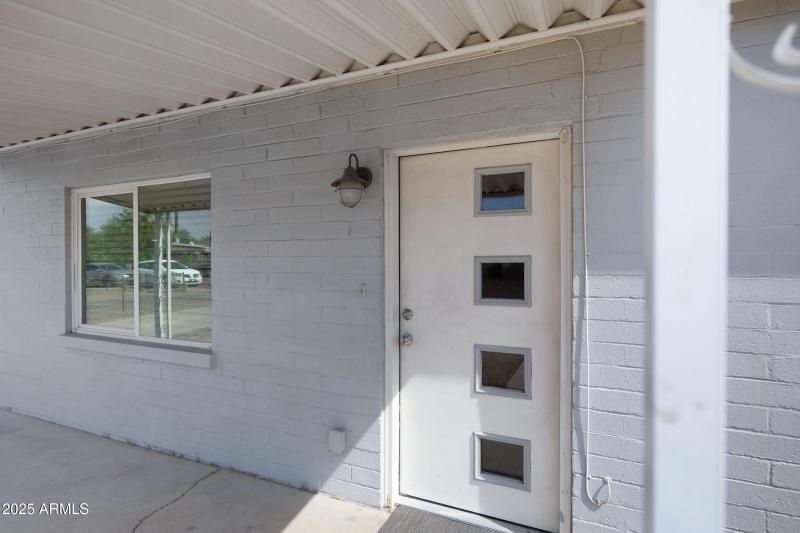 3426 W Maricopa St-5