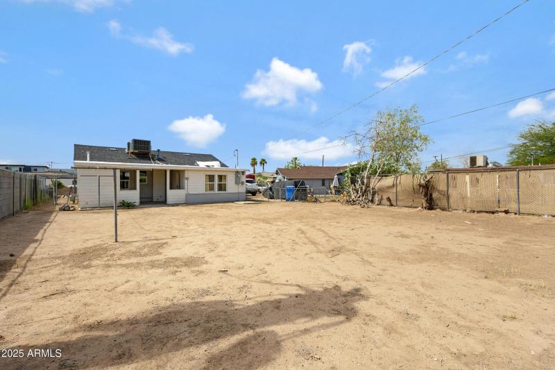 3426 W Maricopa St-20