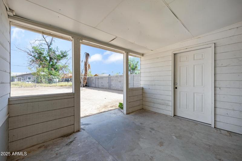 3426 W Maricopa St-24