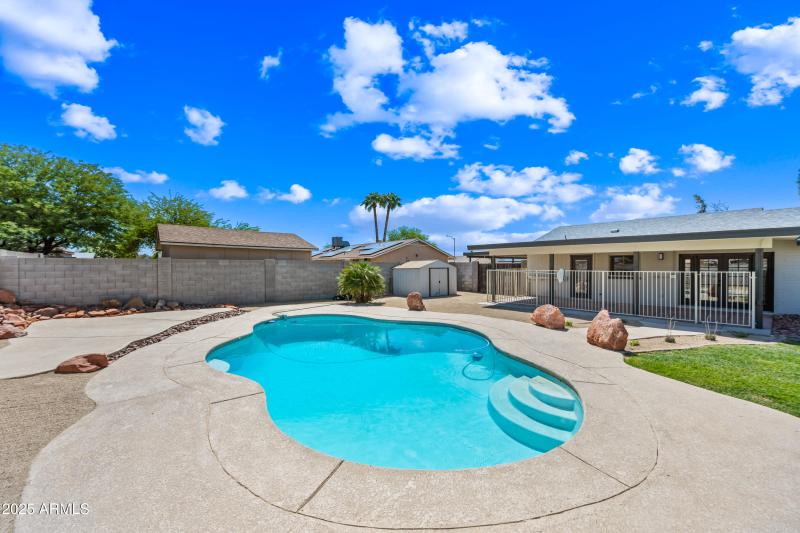 Inviting and Refreshing