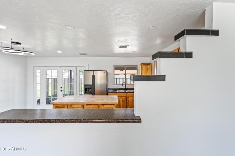 Neat Custom Design Features