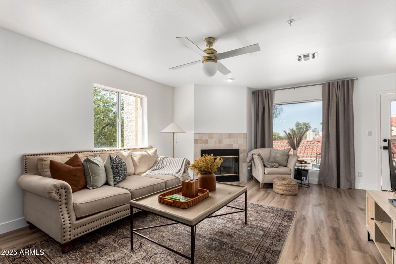 04-Mountain View Lake