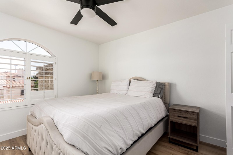 18-Mountain View Lake