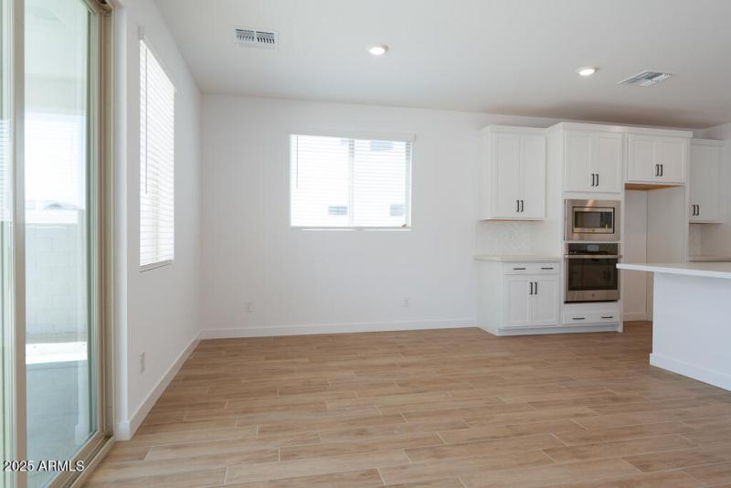 Tri Pointe Terraza 90 - Dining-2MLS