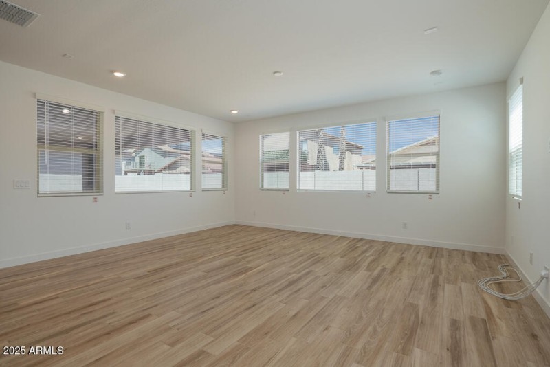 Tri Pointe Terraza 92 - Great Room and D