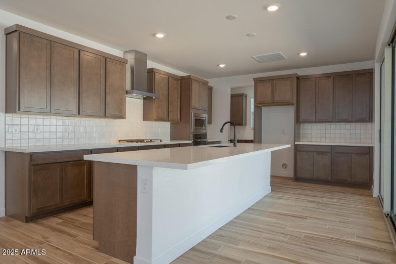 Tri Pointe Terraza 92 - Kitchen-1MLS