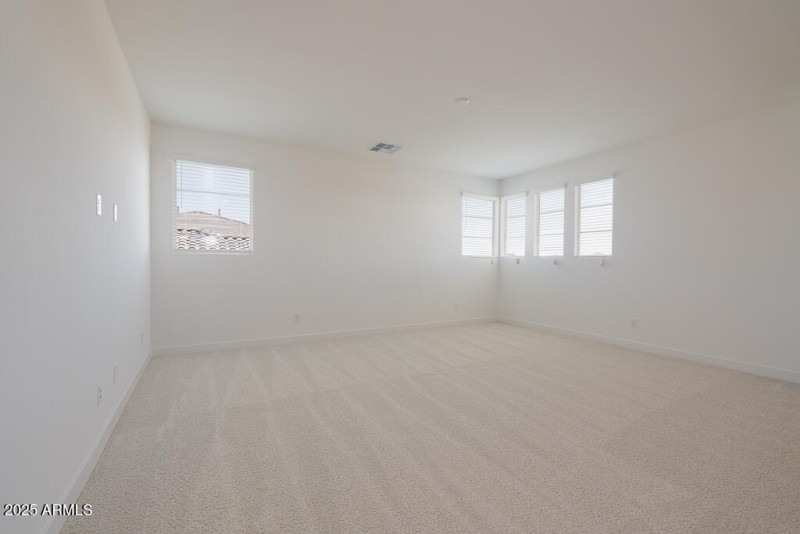 Tri Pointe Terraza 92 - Loft-2MLS