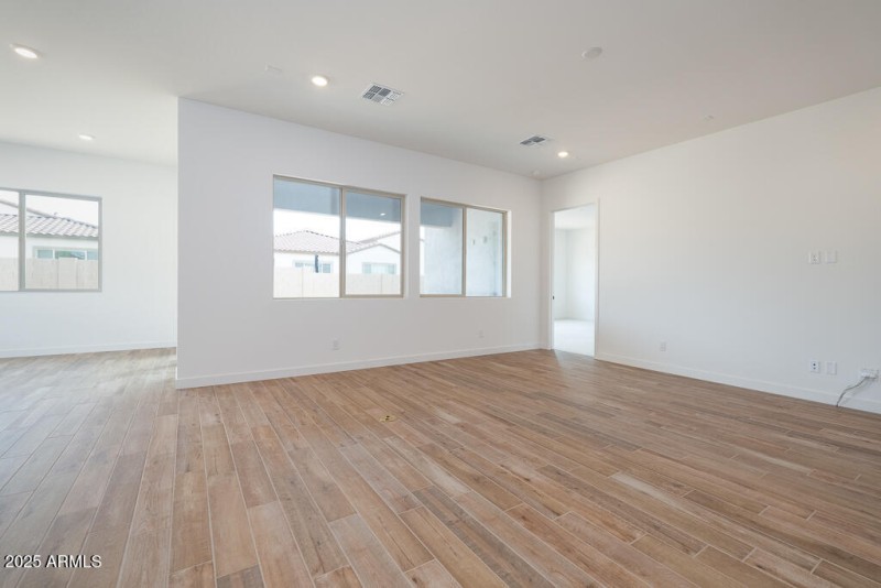 Tri Pointe Bella Vista 67 - Great Room-4