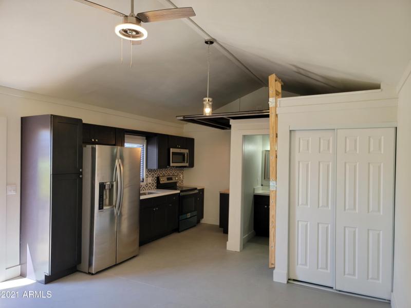 1638 E Granada Rd #B