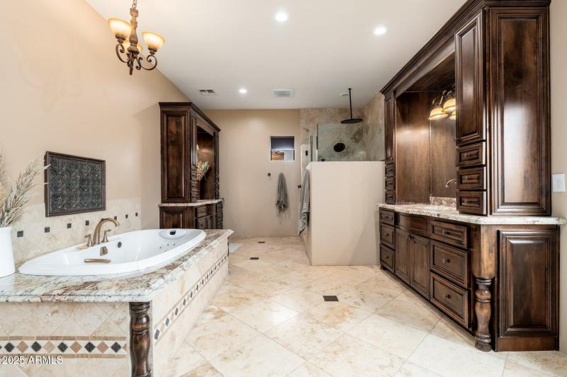 13206 N 64th St - 25