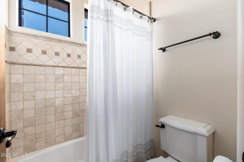 13206 N 64th St - 34