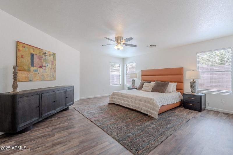 24-web-or-mls-Sunshine-24