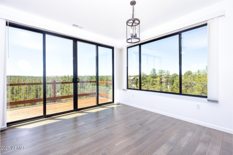 2943 E Lookout Ln (20)