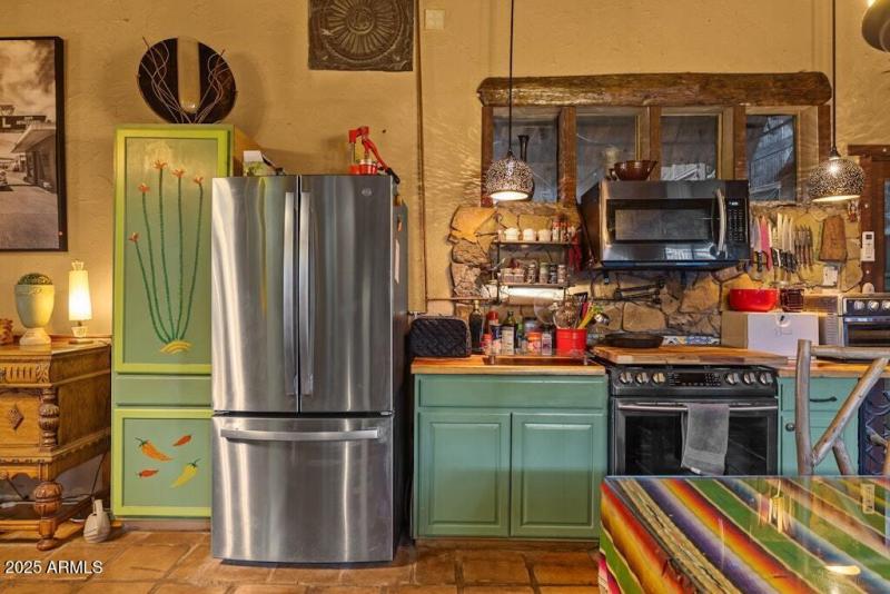 Jonas - Daytime Bisbee (50)