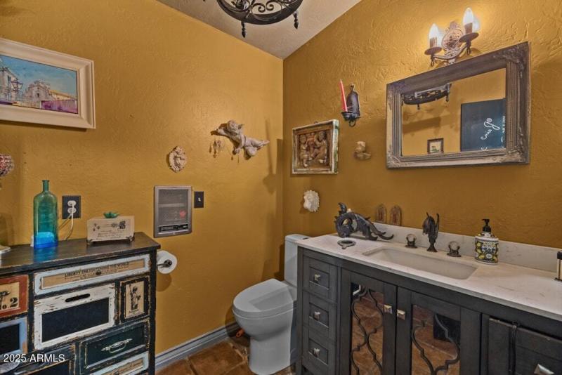 Jonas - Daytime Bisbee (69)