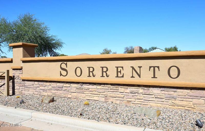 Sorrento-Sign