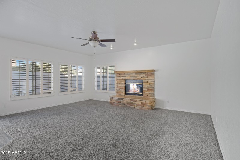 1248 E Briarwood Terrace-13