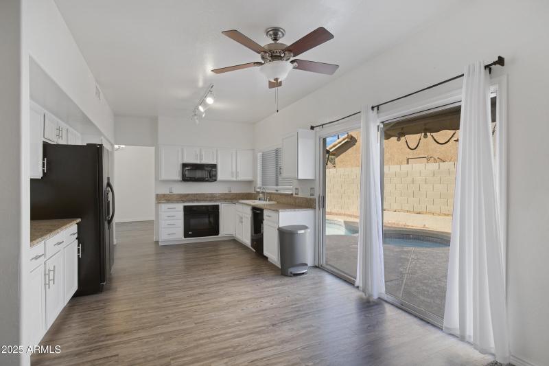 1248 E Briarwood Terrace-16