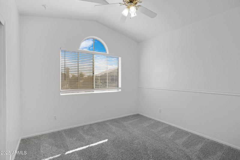 1248 E Briarwood Terrace-25