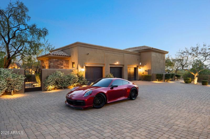 photo by ChaseCapture