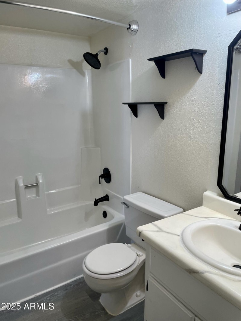 MC 103 2 bed 1.5 bath (13)