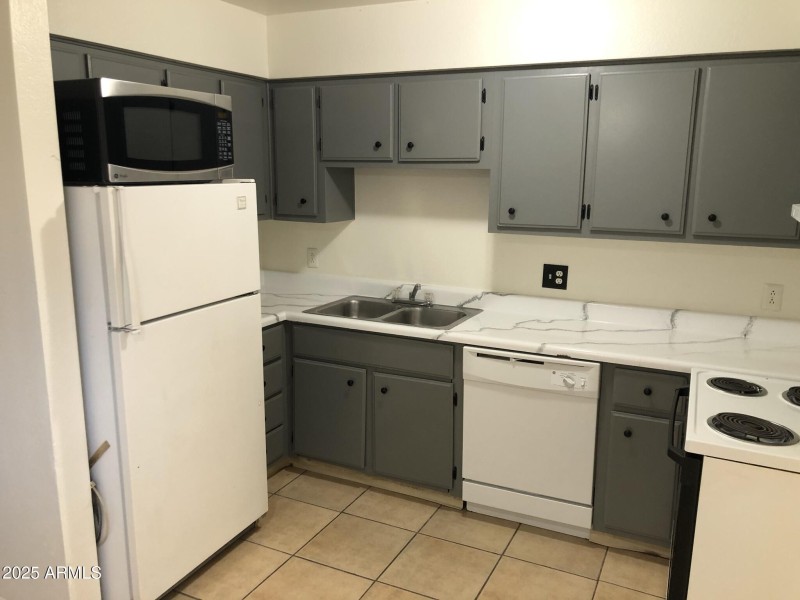 MC 101 3 bed 3 bath (6)