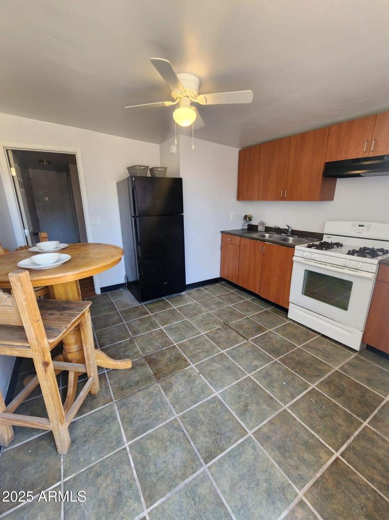 978cb851-4178-4f54-b72f-929d815a3a9c