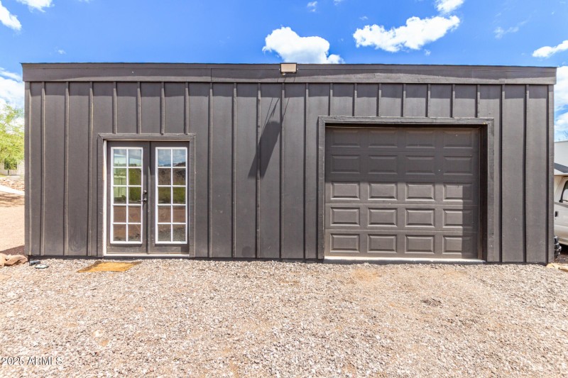 Detached Garage/Office/Sauna