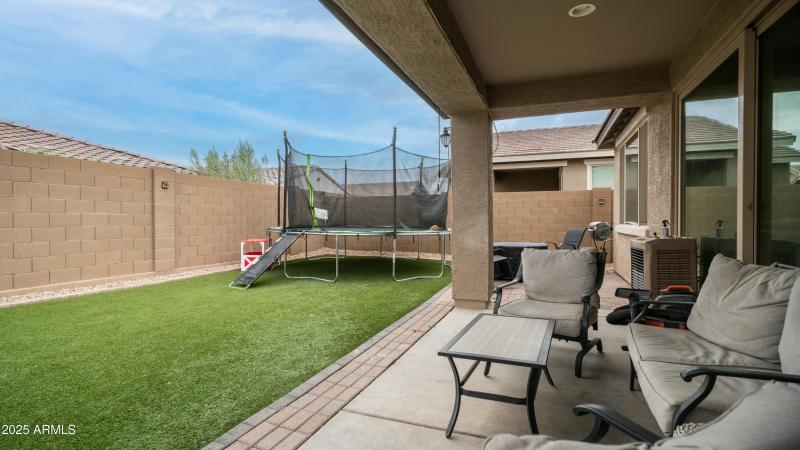 2822 E Hidalgo Ave Exterior Photos-4