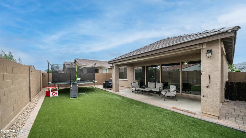 2822 E Hidalgo Ave Exterior Photos-5