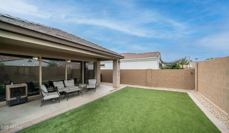 2822 E Hidalgo Ave Exterior Photos-6