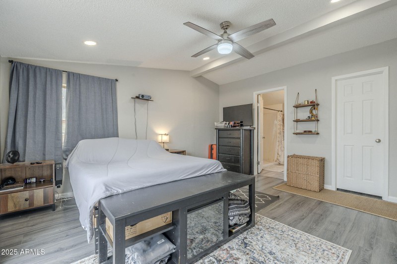 40-web-or-mls-Hawes-40