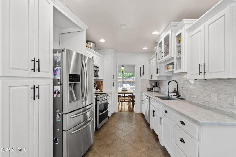 710 E Hayward Ave, Phoenix 85020