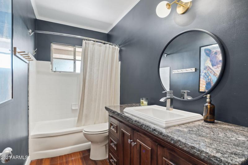 710 E Hayward Ave, Phoenix 85020