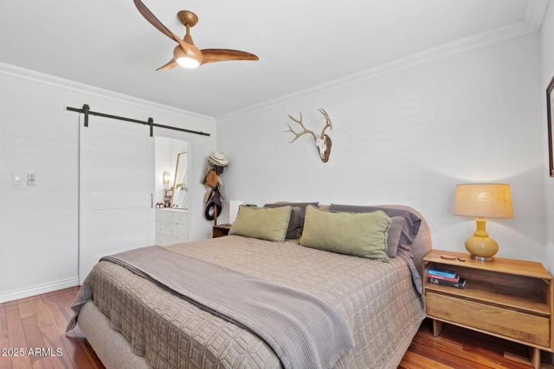 710 E Hayward Ave, Phoenix 85020