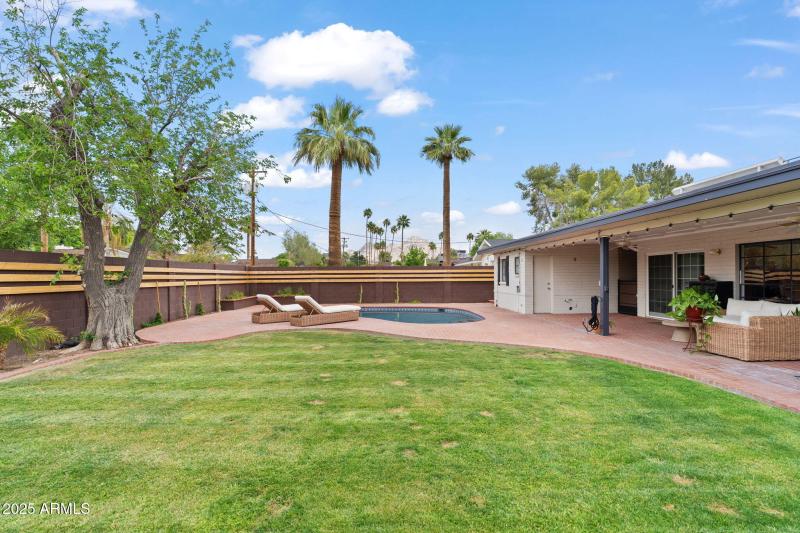 710 E Hayward Ave, Phoenix 85020