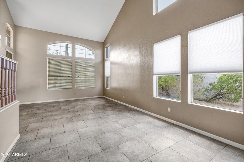 Light and Bright with Lots of Windows!