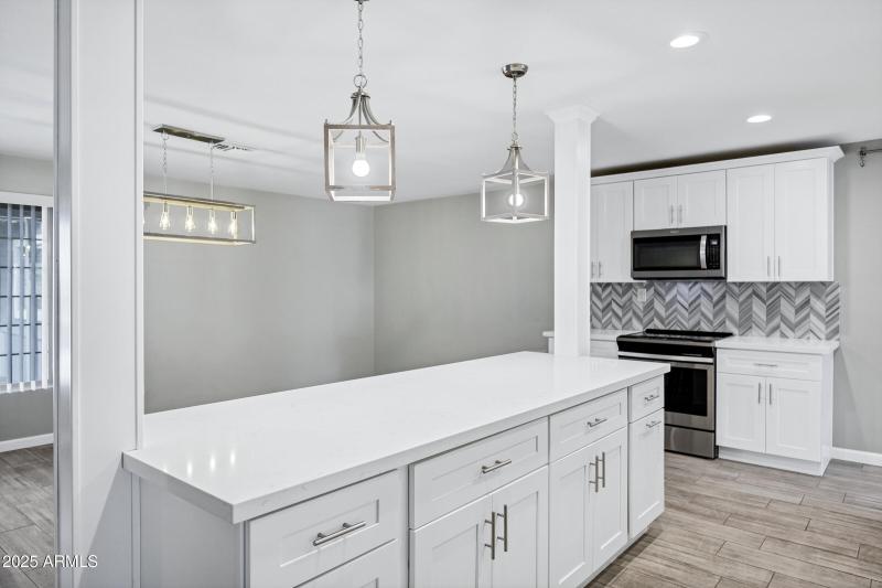 3046 E Glenrosa Ave-10