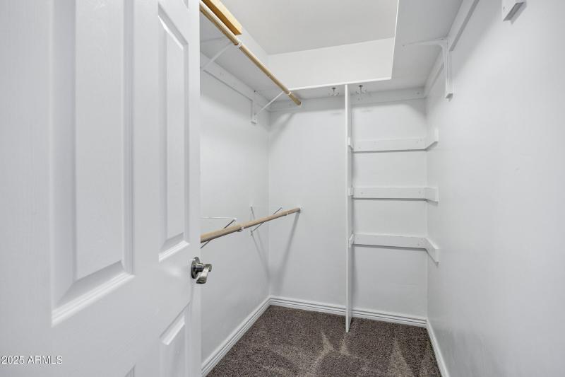 3046 E Glenrosa Ave-22