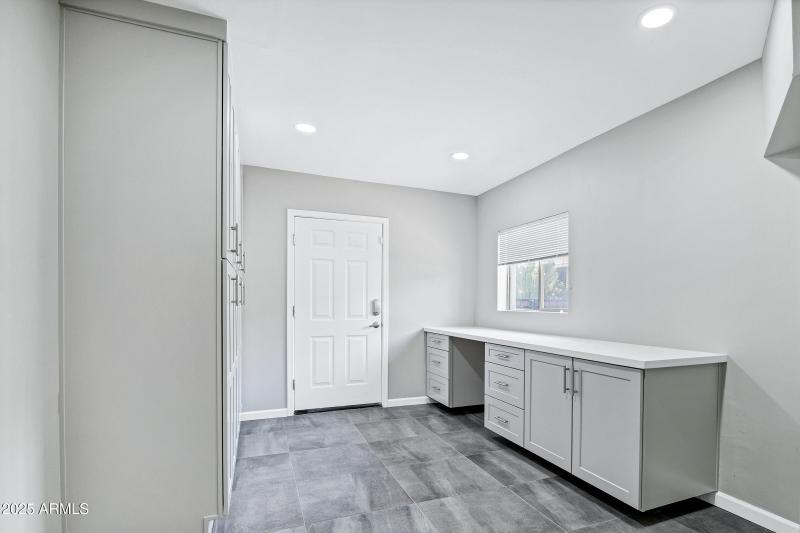 3046 E Glenrosa Ave-36